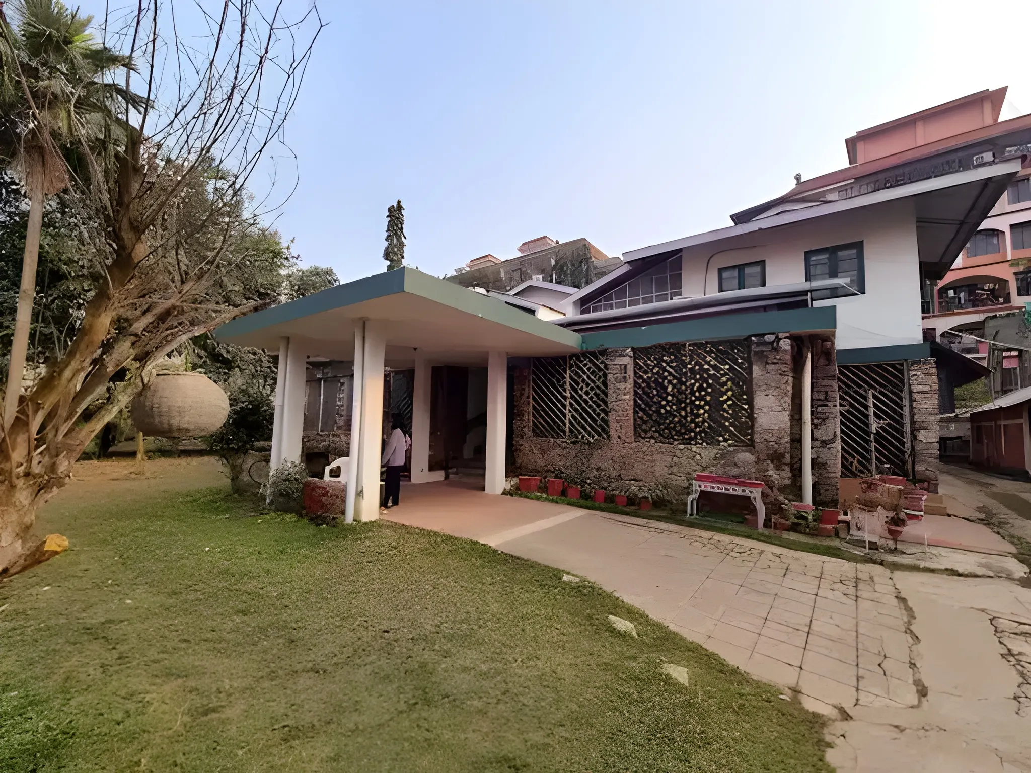 Heritage Estate Exterior